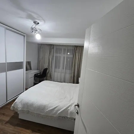 R&r Крайова